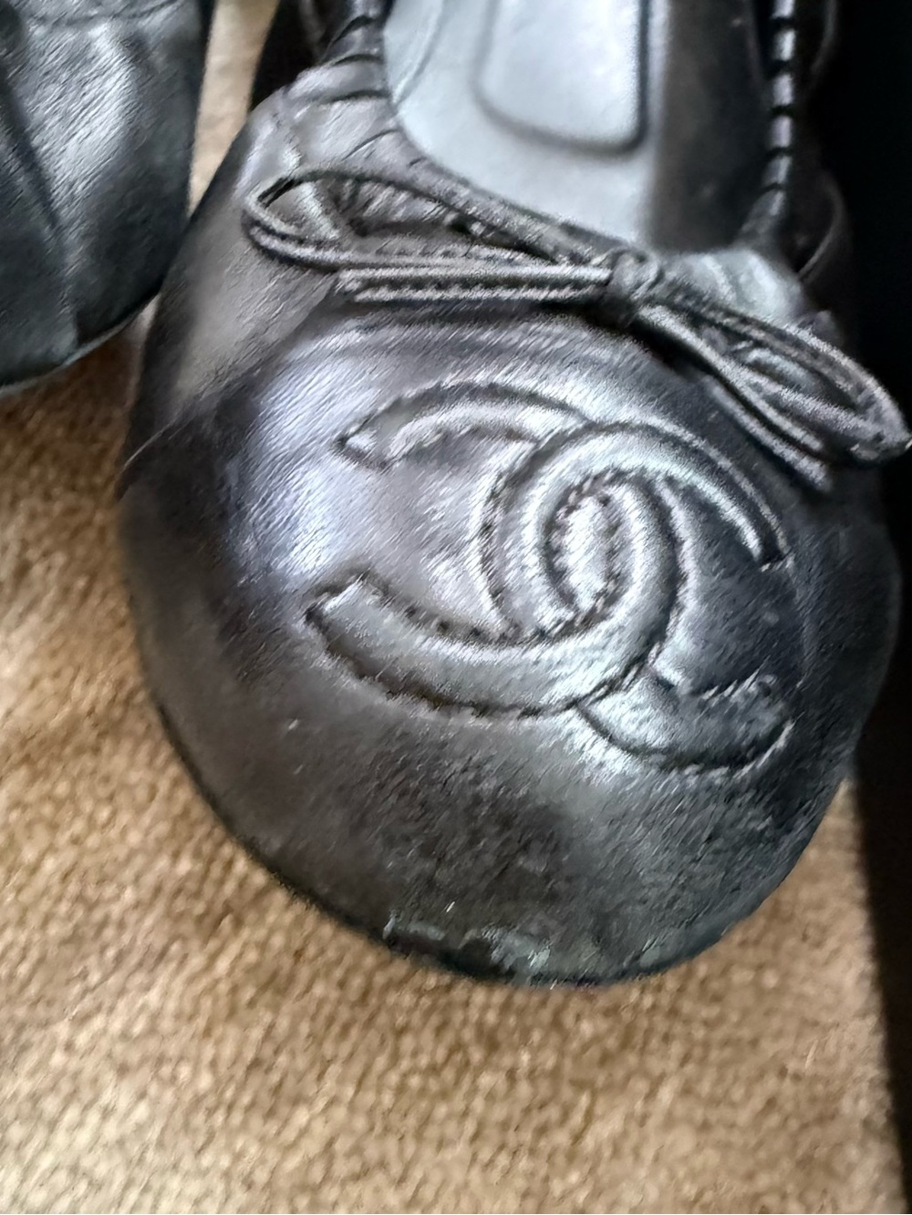 CHANEL Black Leather Quilted CC-toe Ballet Flats - Picture 3 of 6